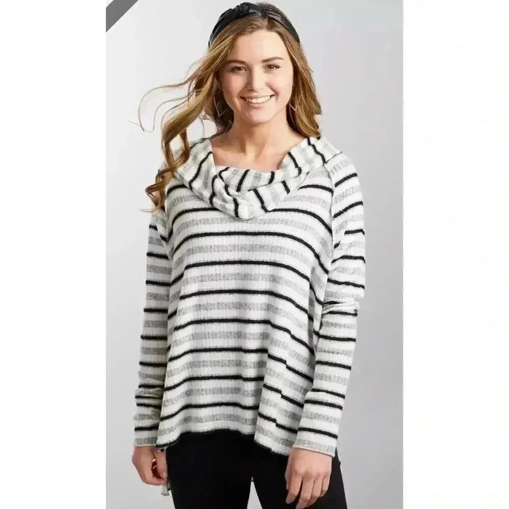 BKE Women's Brushed Knit Marilyn Neck Pullover